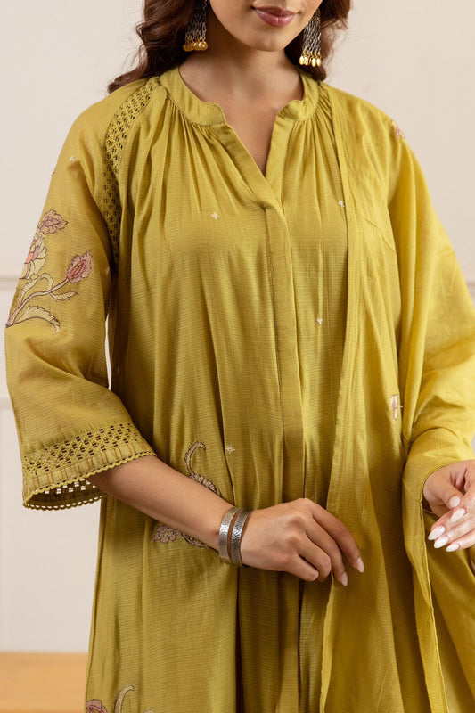 Kurta Pant Dupatta Set in Premium pure Mul chanderi