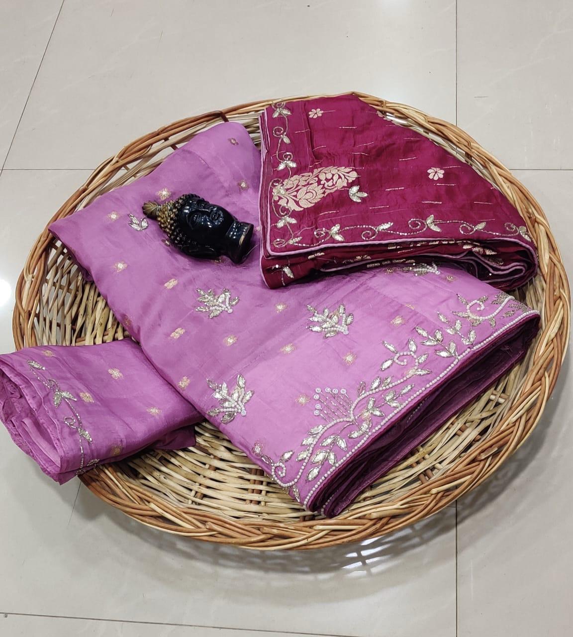 Upada  zari boti febric lehnga MX zari banarsi Duptta