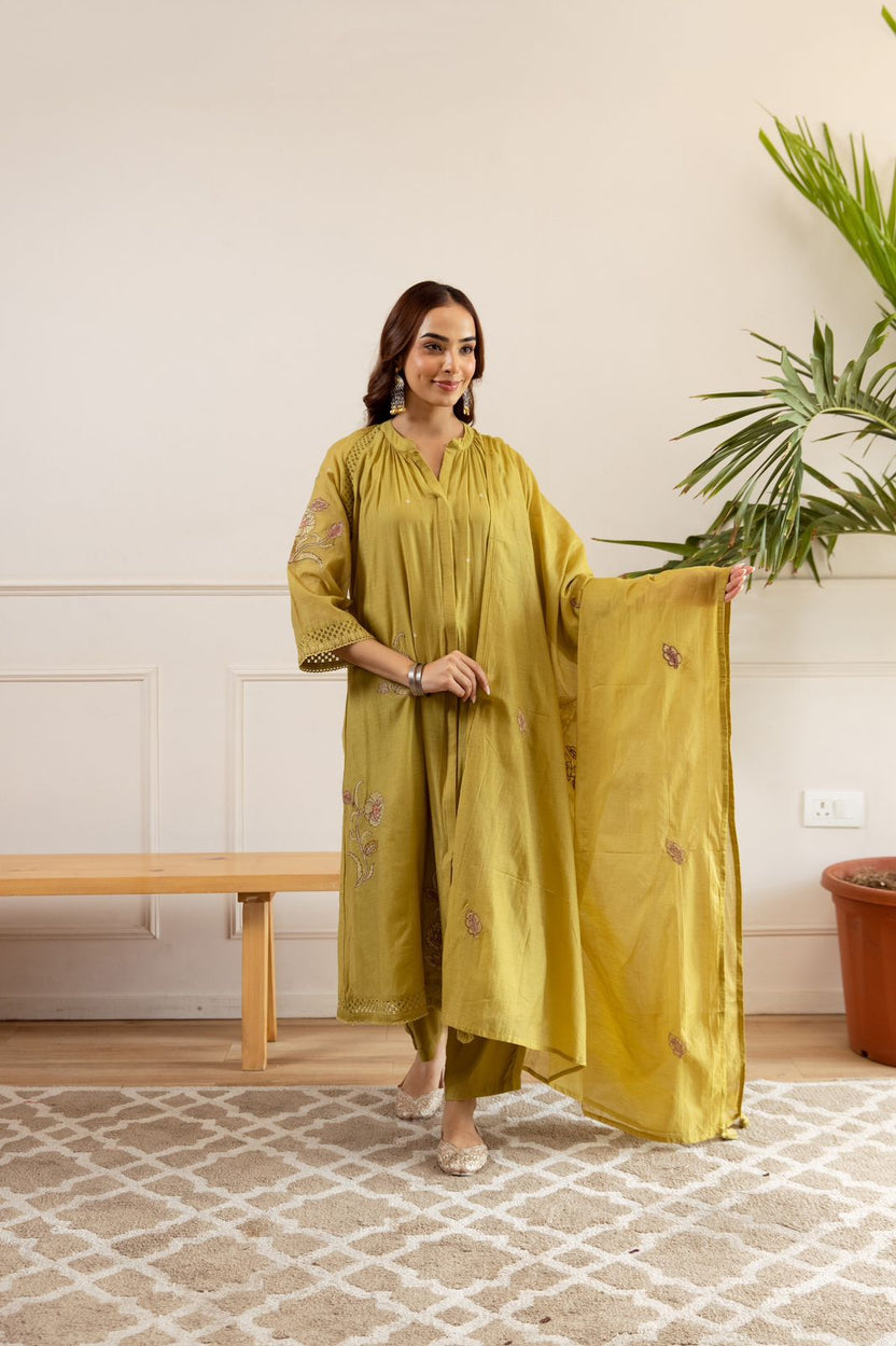 Kurta Pant Dupatta Set in Premium pure Mul chanderi