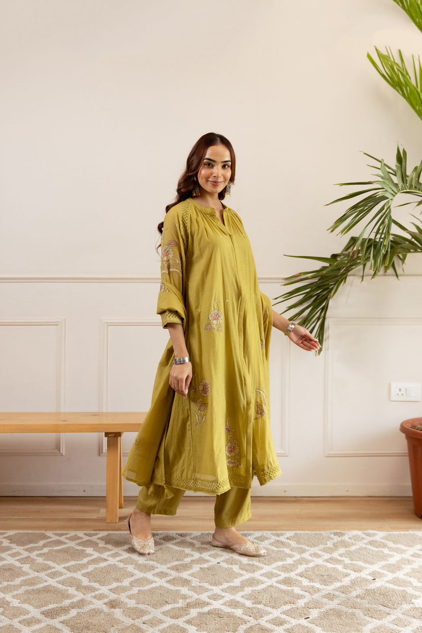 Kurta Pant Dupatta Set in Premium pure Mul chanderi