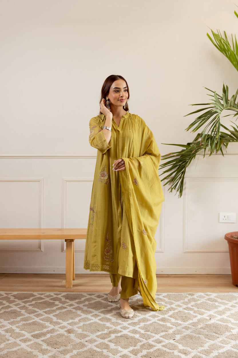 Kurta Pant Dupatta Set in Premium pure Mul chanderi