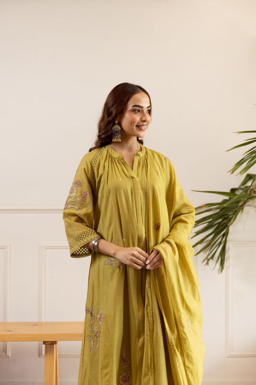 Kurta Pant Dupatta Set in Premium pure Mul chanderi